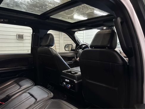 Used 2021 Ford Expedition Limited AWD/4WD image 33