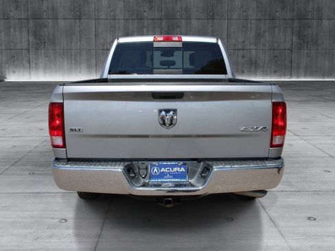 Used 2020 RAM 1500 Classic SLT w/ Luxury Group AWD/4WD image 4