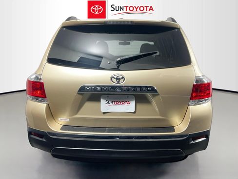 Used 2013 Toyota Highlander Limited image 5