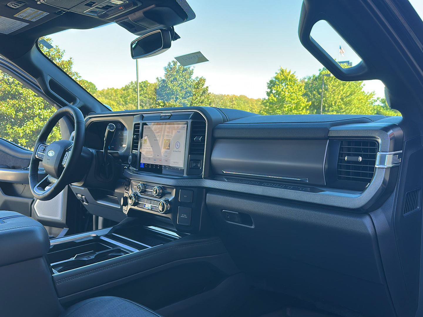Used 2026 Ford F250 Platinum w/ Tremor Off-Road Package AWD/4WD image 27
