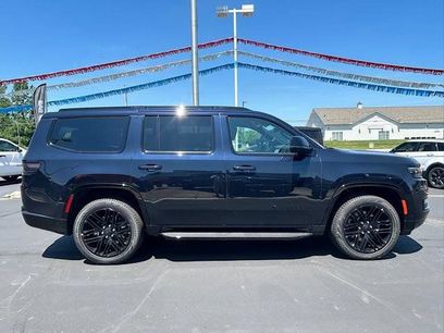 New 2025 Jeep Wagoneer Series II w/ Convenience Group I