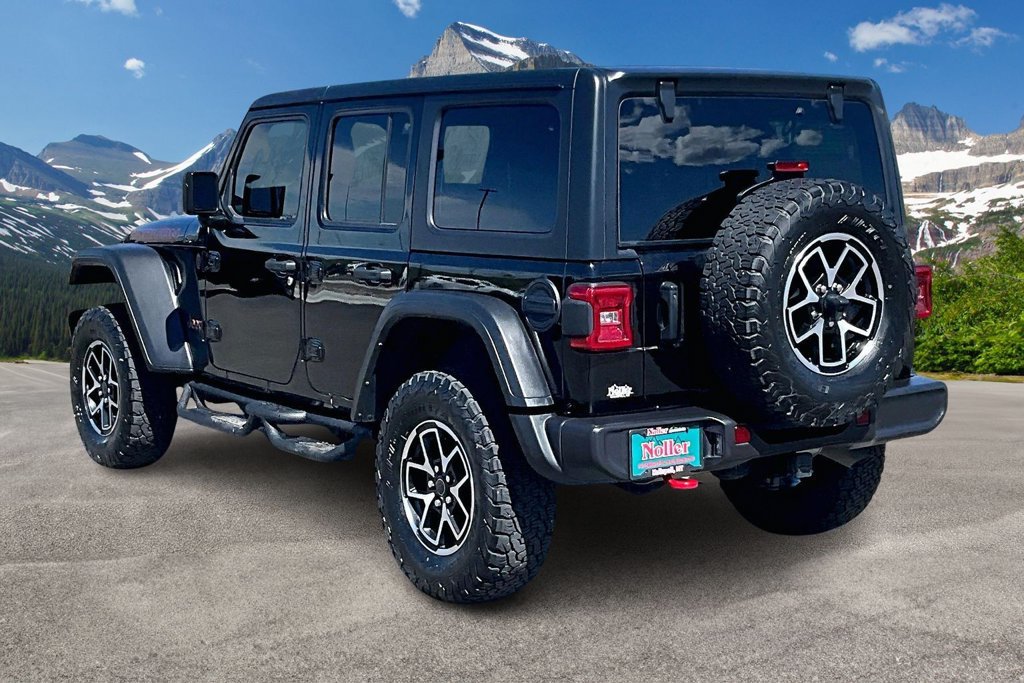 Used 2024 Jeep Wrangler Unlimited Rubicon AWD/4WD image 13
