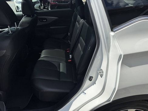 Used 2024 Nissan Murano SL AWD/4WD image 7