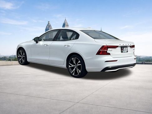 Used 2024 Volvo S60 B5 Core FWD image 23