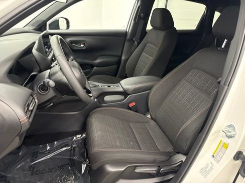 Used 2024 Honda HR-V Sport image 16
