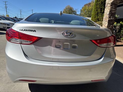 Used 2013 Hyundai Elantra GLS image 4