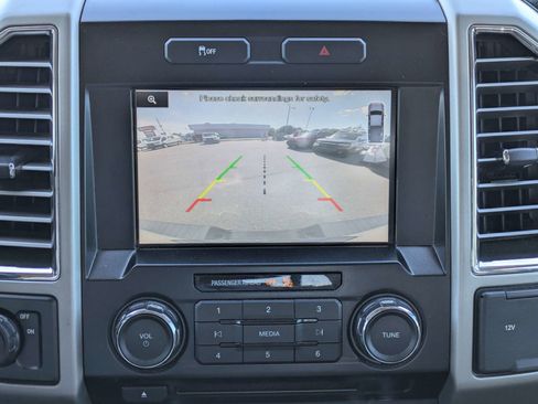 Used 2015 Ford F150 Lariat RWD image 34