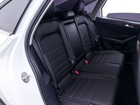 Used 2023 Volkswagen Jetta SE w/ Panoramic Sunroof Package FWD image 33