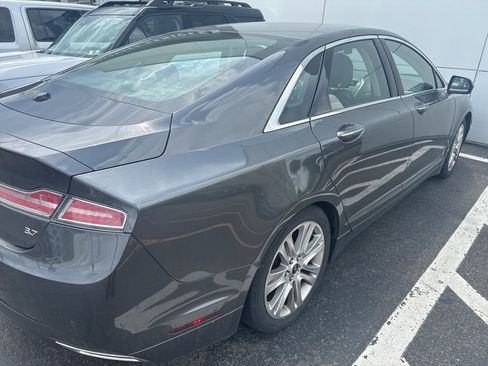 Used 2016 Lincoln MKZ w/ Equipment Group 300A Reserve FWD image 4