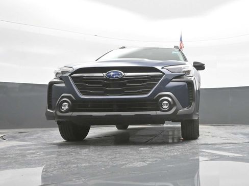 Used 2025 Subaru Outback Onyx Edition AWD/4WD image 37