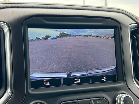 Used 2022 GMC Sierra 1500 AT4 w/ AT4 Preferred Package AWD/4WD image 39
