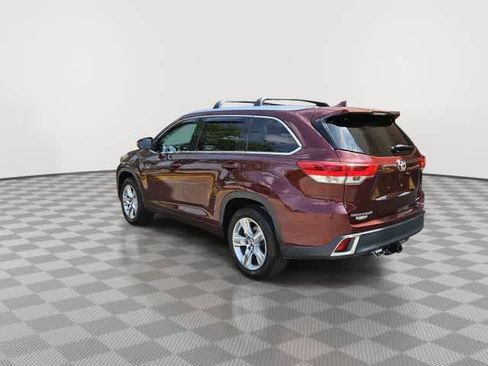 Used 2018 Toyota Highlander Limited FWD image 10