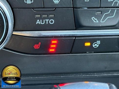 Used 2021 Ford EcoSport Titanium image 14