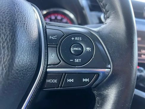 Used 2020 Toyota Camry XSE FWD image 44