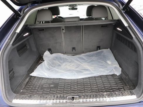 Used 2019 Audi Q8 Prestige image 12