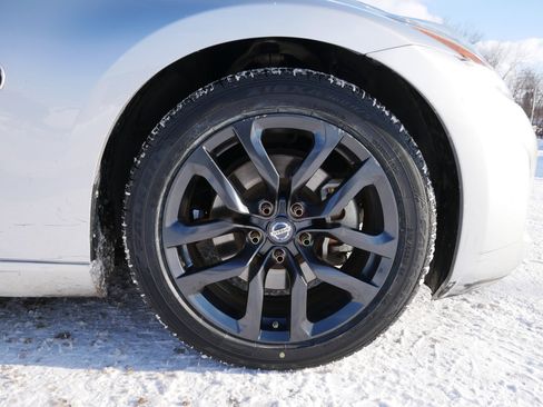 Used 2017 Nissan 370Z Coupe image 14