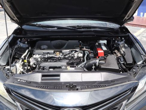 Used 2021 Toyota Camry XSE FWD image 34