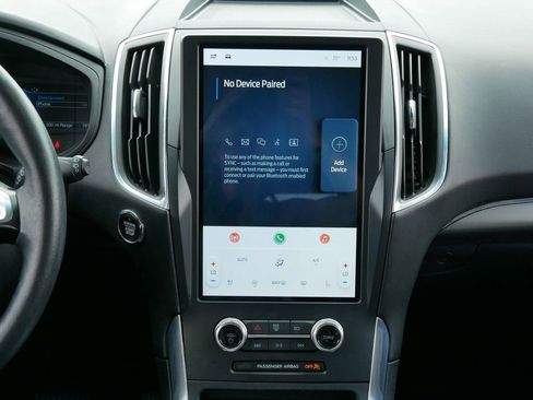 Used 2024 Ford Edge Titanium image 15