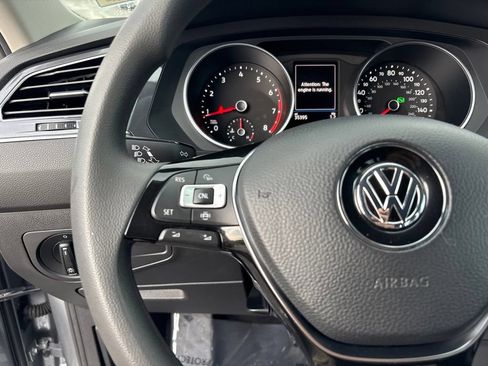 Used 2021 Volkswagen Tiguan S FWD image 27
