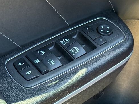 Used 2022 Dodge Charger Scat Pack image 20