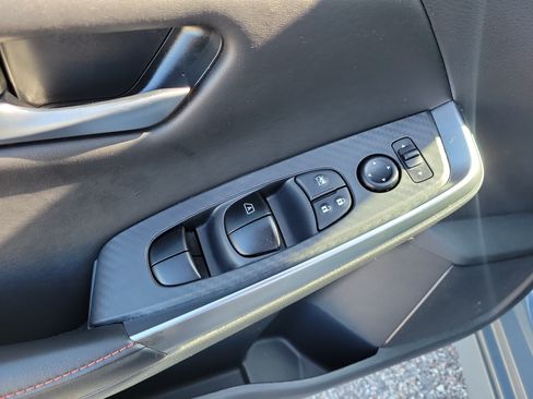 Certified 2025 Nissan Sentra SR FWD image 16