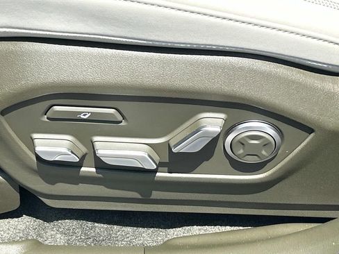 New 2025 Hyundai Santa Fe Calligraphy FWD image 15