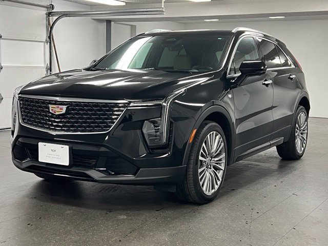 Certified 2025 Cadillac XT4 Premium Luxury w/ Technology Package AWD/4WD image 1