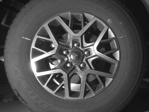 Used 2025 Jeep Wrangler Sahara image 15