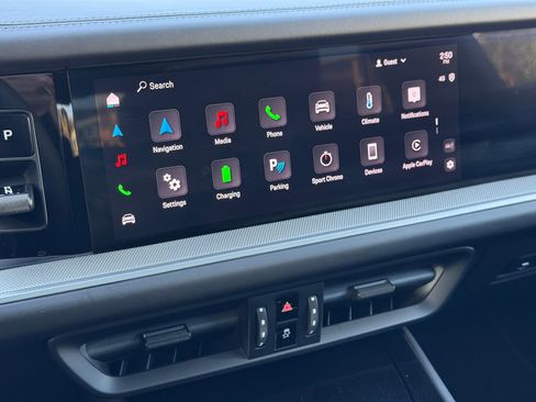 New 2025 Porsche Cayenne E-Hybrid Coupe AWD/4WD image 19
