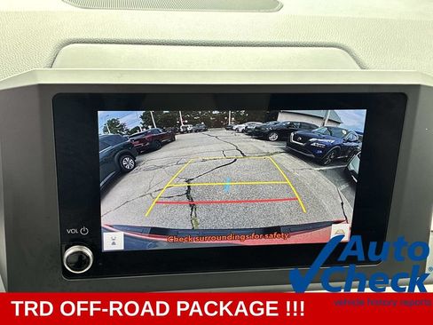 Used 2024 Toyota Tacoma TRD Off-Road AWD/4WD image 35