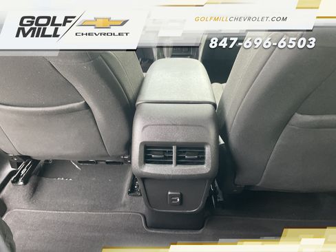 Used 2019 Chevrolet Equinox LT FWD image 29