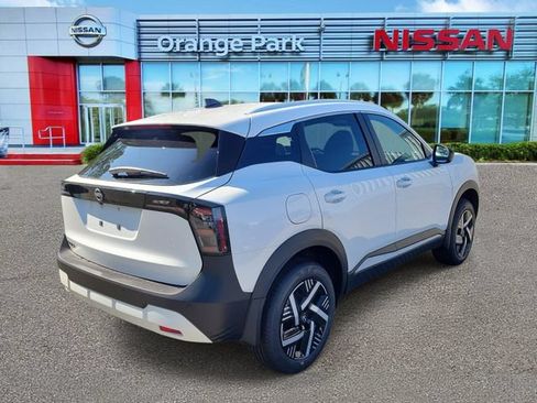 New 2026 Nissan Kicks SV w/ SV Premium Package FWD image 2