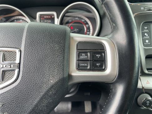 Used 2020 Dodge Journey SE w/ SE Popular Equipment Group image 16