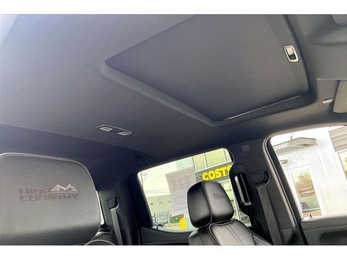 Used 2022 Chevrolet Silverado 1500 High Country AWD/4WD image 18