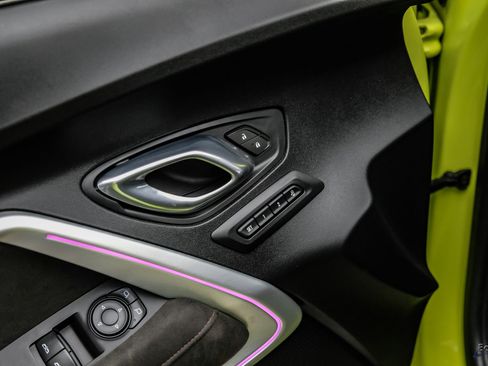 Used 2021 Chevrolet Camaro ZL1 image 82