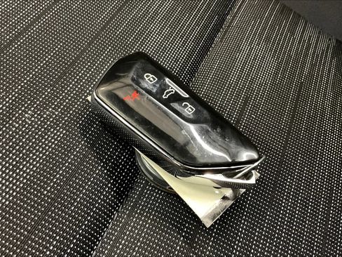 Used 2021 Volkswagen ID.4 Pro image 15