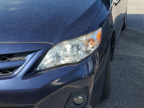 Used 2011 Toyota Corolla LE image 3