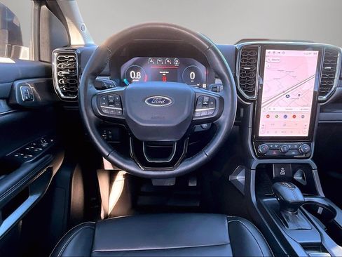 Used 2024 Ford Ranger Lariat w/ FX4 Off-Road Package image 9