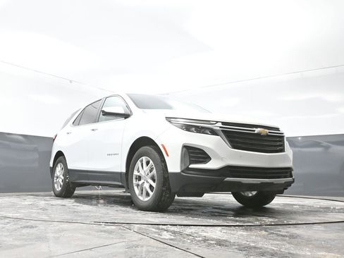 Used 2024 Chevrolet Equinox LT image 25