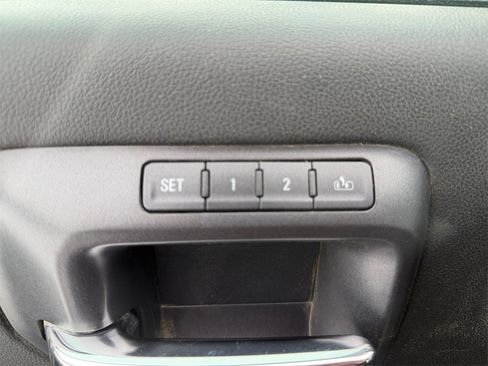 Used 2015 Chevrolet Silverado 2500 LTZ image 17