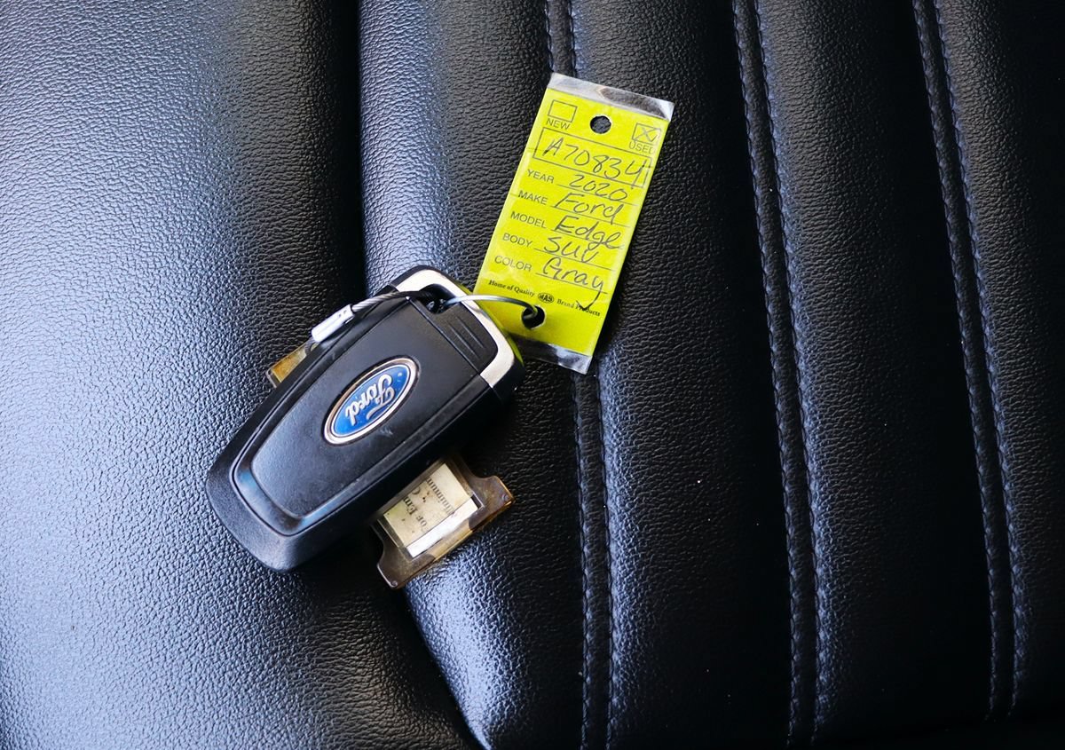Used 2020 Ford Edge SEL FWD image 61
