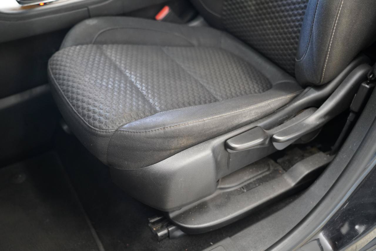 Used 2017 GMC Acadia SLE FWD image 26