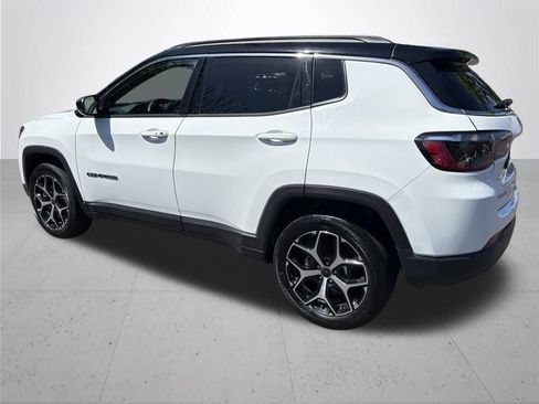 Used 2025 Jeep Compass Limited AWD/4WD image 8