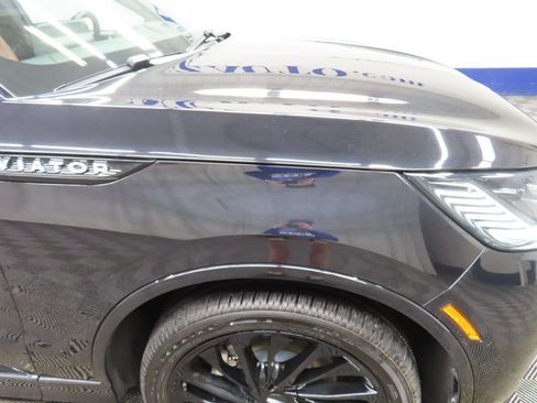 Used 2025 Lincoln Aviator Reserve w/ Equipment Group 201A AWD/4WD image 37