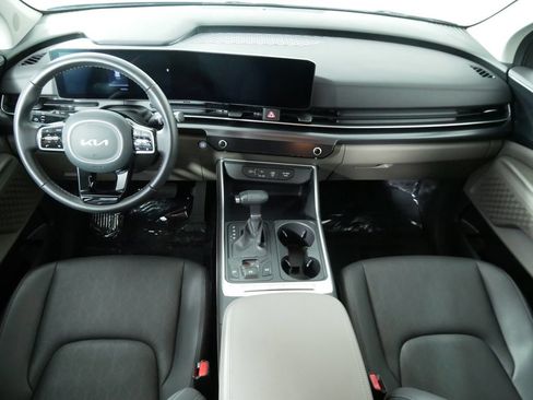 Used 2026 Kia Carnival FWD image 21