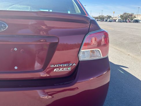 Used 2015 Subaru Impreza 2.0i image 4