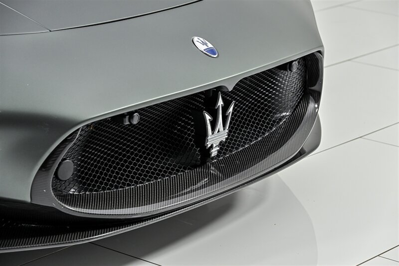 Used 2024 Maserati MC20 Coupe RWD image 5