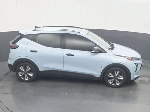 Used 2022 Chevrolet Bolt EUV LT w/ Convenience Package FWD image 26