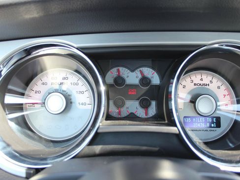 Used 2010 Ford Mustang GT RWD image 16