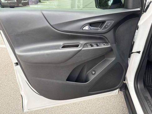 Used 2020 Chevrolet Equinox LT FWD image 19
